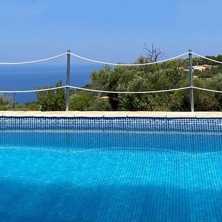 Villa Marina Kalamitsi  Bagian luar foto