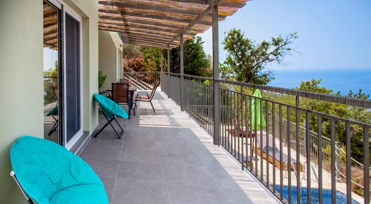 Villa Marina Kalamitsi  Bagian luar foto